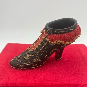 VTG My Treasure Victorian Style Black Faux Red Fringe Miniature Shoe Collection